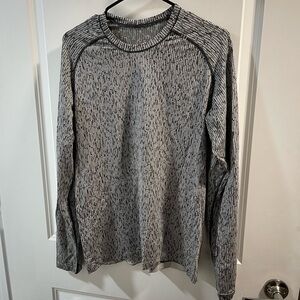 lululemon Metal Vent athletica Black & White Grid-Print Long Sleeve Top